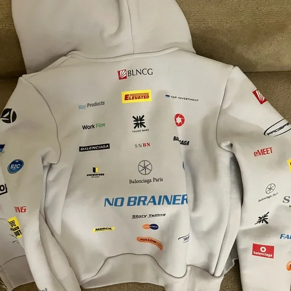 Balenciaga Light Gray Logo-Patch Zip Hoodie BRAND NEW WITH TAGS. Fixed Price. - Picture 2 of 4